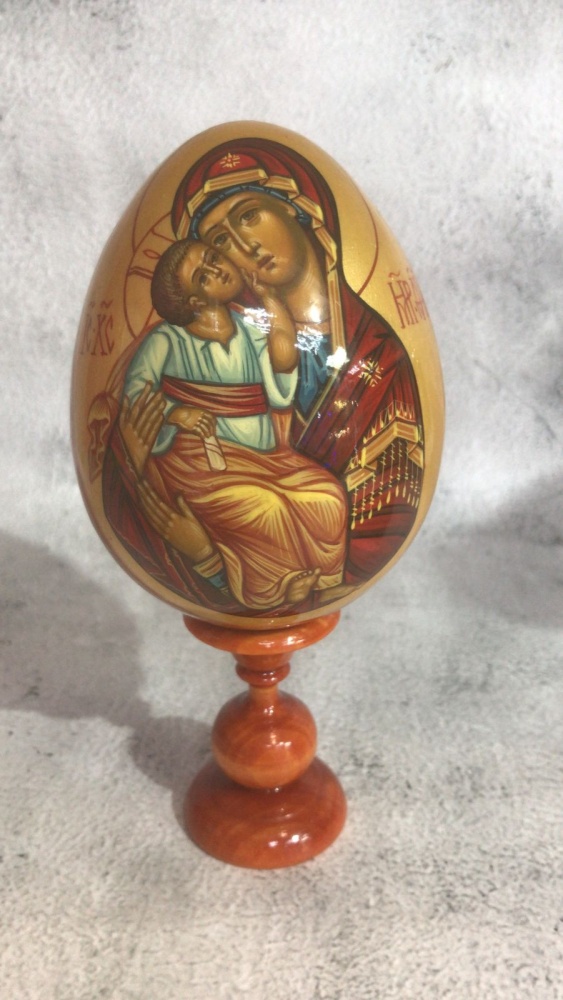 Пасхальное яйцо с иконой Богородицы «Сладкое Лобзание» («Гликофилуса»)