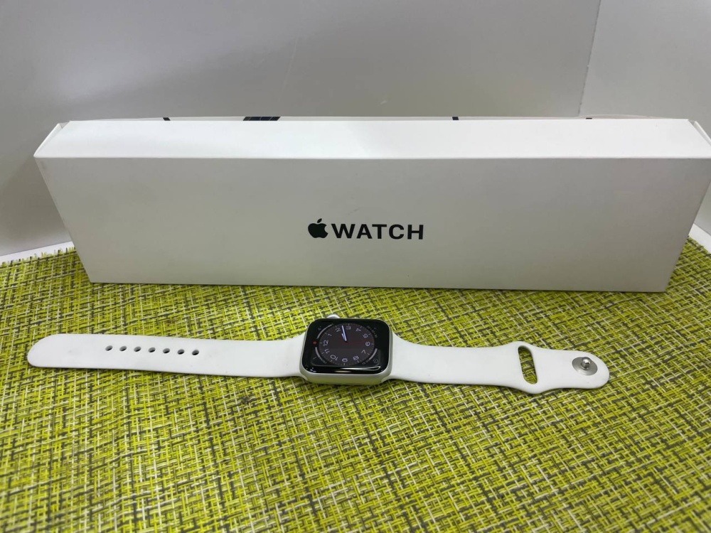Часы Apple watch se 2022 40mm