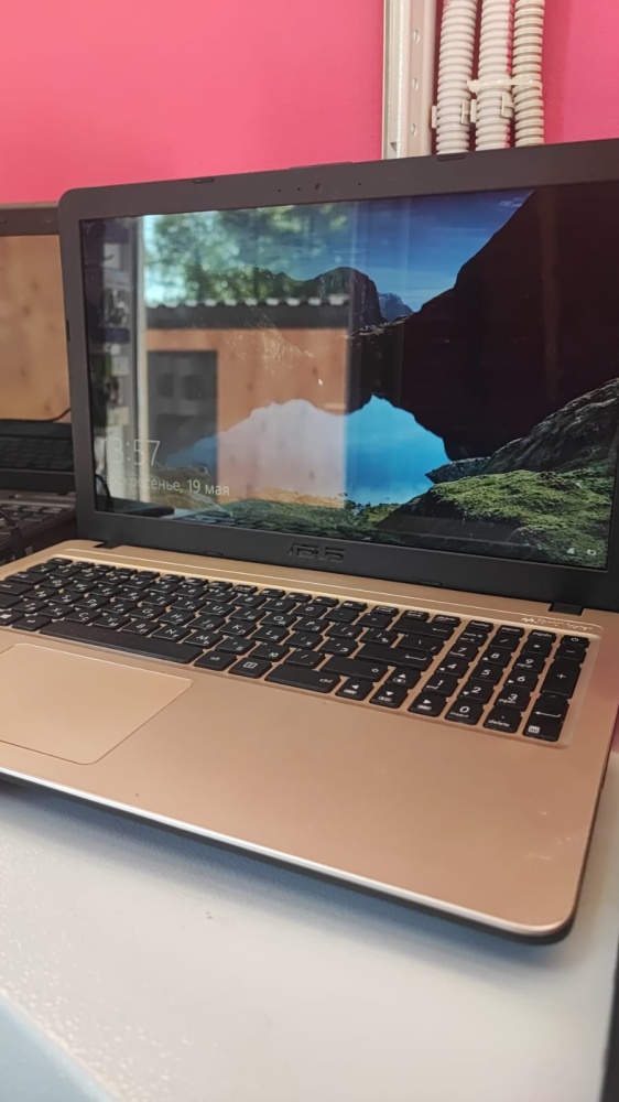 Ноутбук ASUS X540L