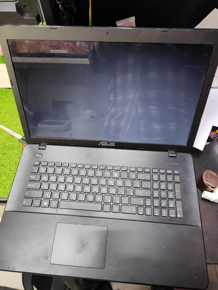 Ноутбук ASUS X751L