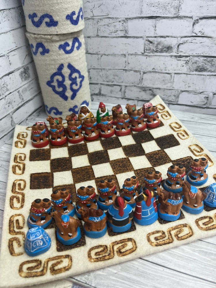 Шахматы монгольские войлочные