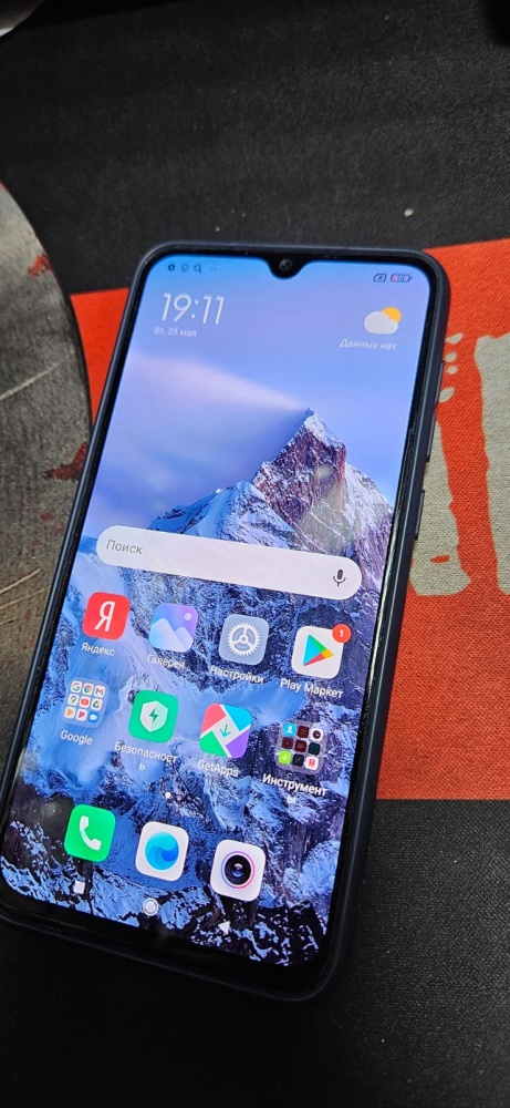 Смартфон Xiaomi MI 9SE