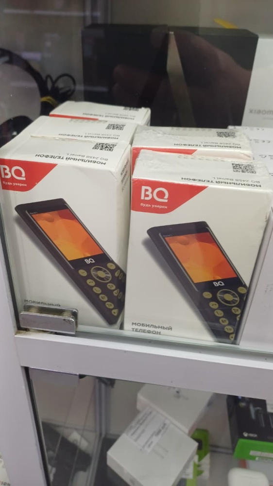 Мобильный телефон BQ