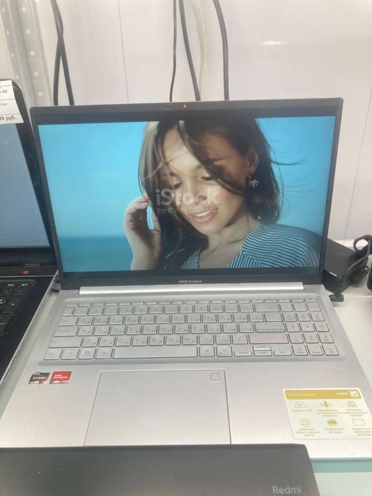 Ноутбук ASUS VIVOBOOK