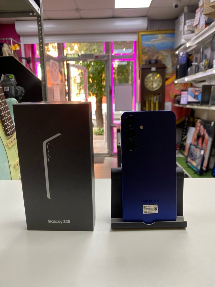 Смартфон Samsung S25 12\256