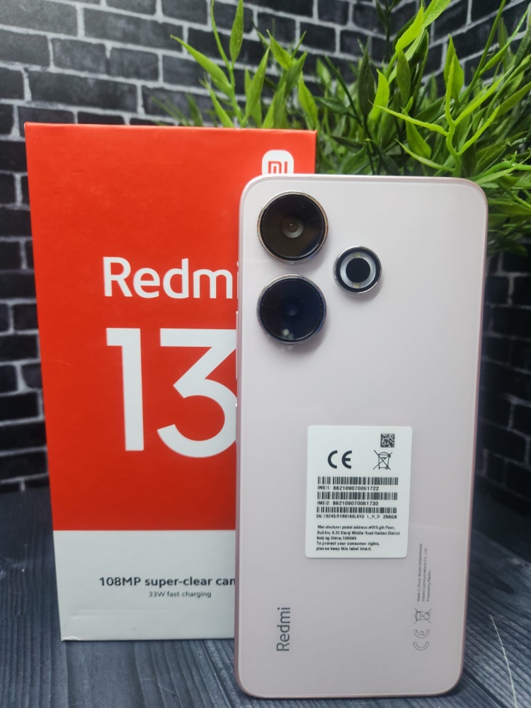 Смартфон Xiaomi Redmi 13 8-256