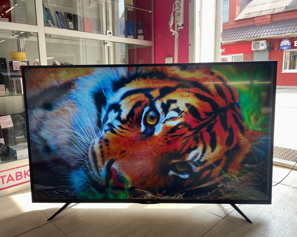 Телевизор RAZZ 55" Yandex OS