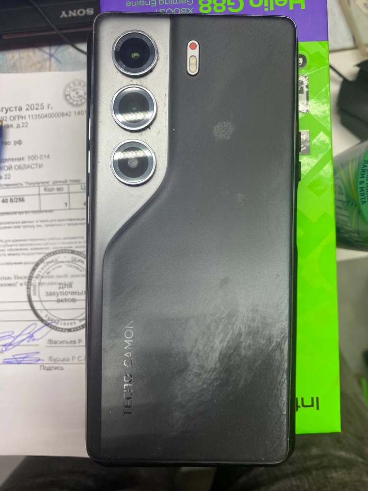 Мобильный телефон Tecno CAMMON 40