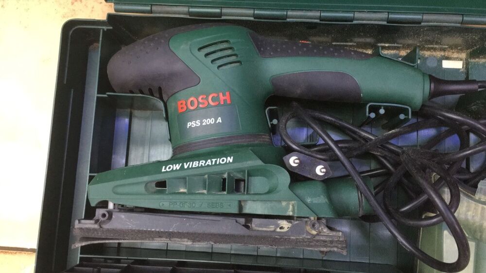 Шлифмашина Bosch PSS 200A
