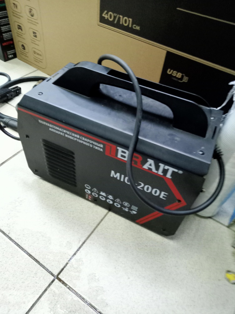 Сварочный аппарат ПОЛУАВТОМАТ BRAIT MIG-200E