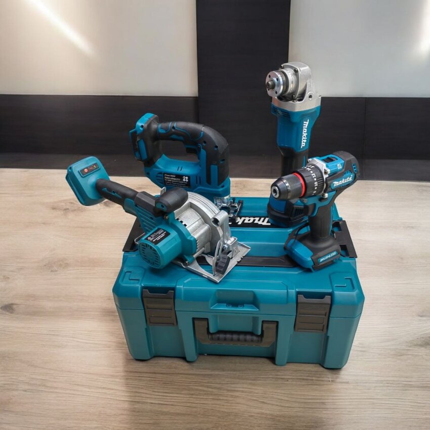 Набор инструментов Makita 4в1