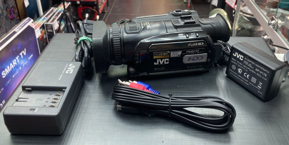 Видеокамера JVC GZ-HD7ER