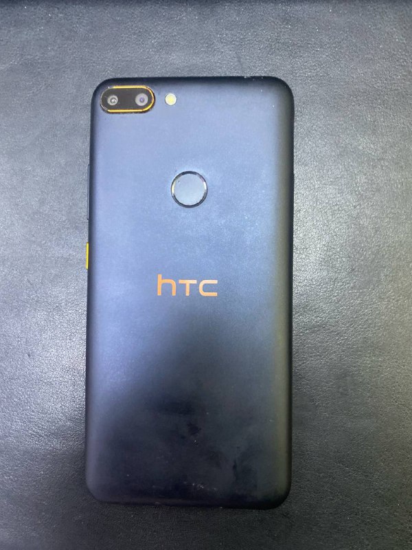 Мобильный телефон HTC