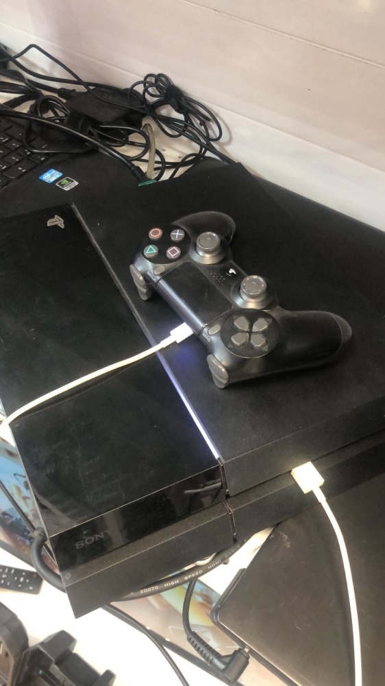 Игровая приставка Sony PlayStation 4 fat 500гб