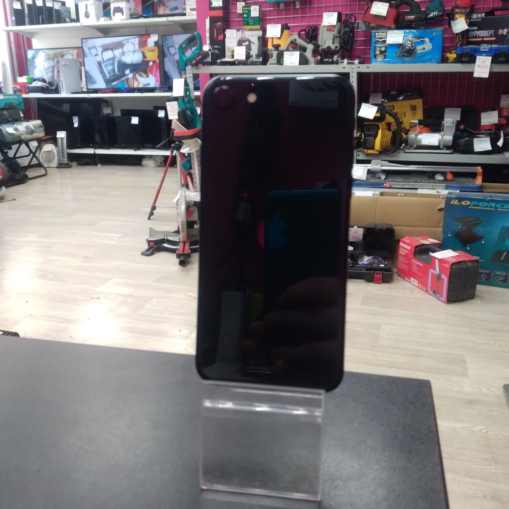 Смартфон iPhone SE 2020 64 Gb