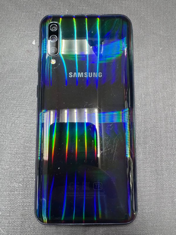 Смартфон Samsung A50