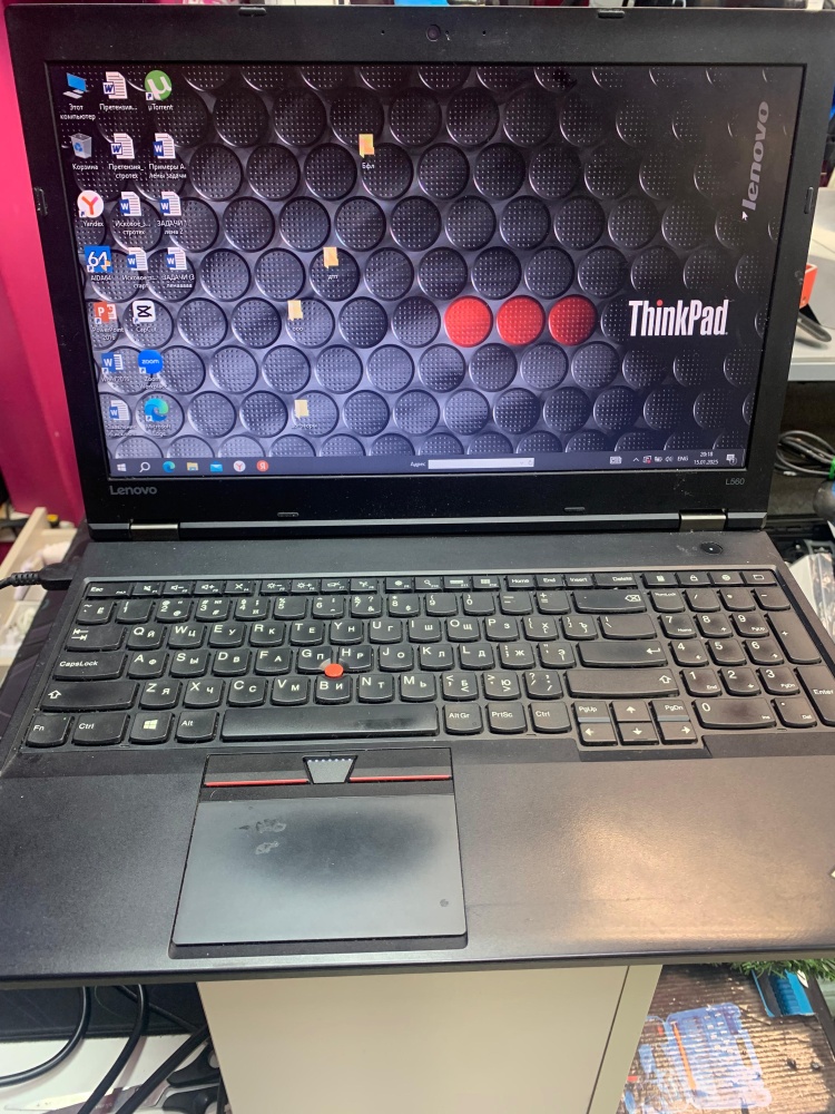 Ноутбук Lenovo Intel Core i3-6100U/ram-8gb/Hdd-180gb/HD Graphics 520