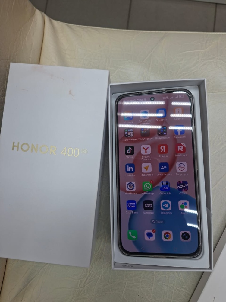 Смартфон Honor 400
