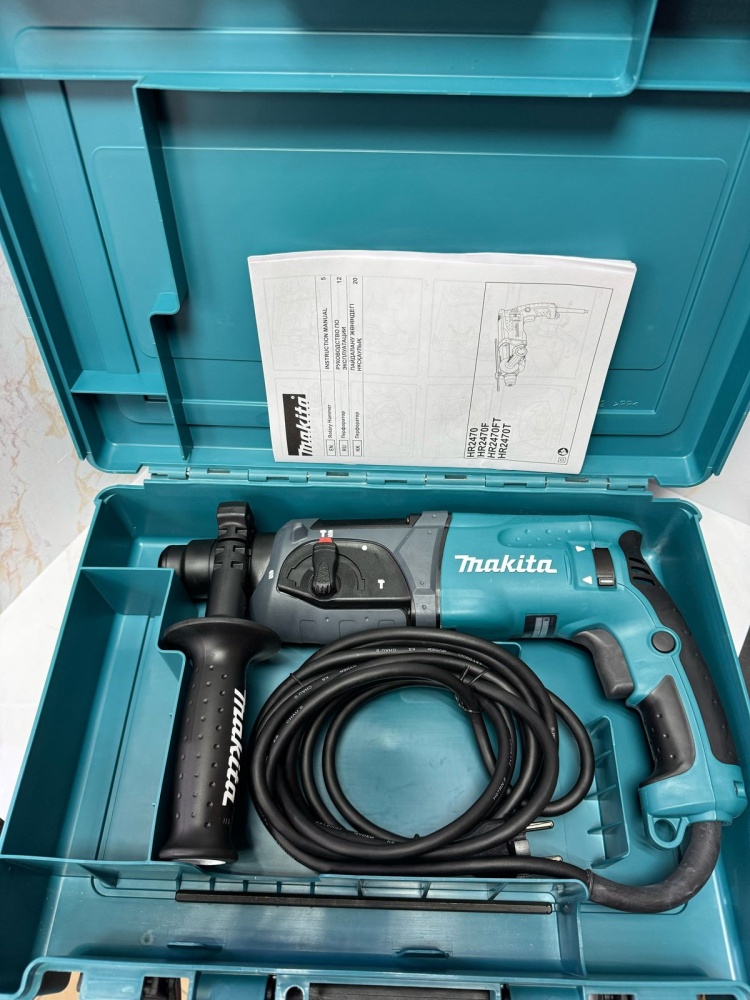 Перфоратор Makita HR2470
