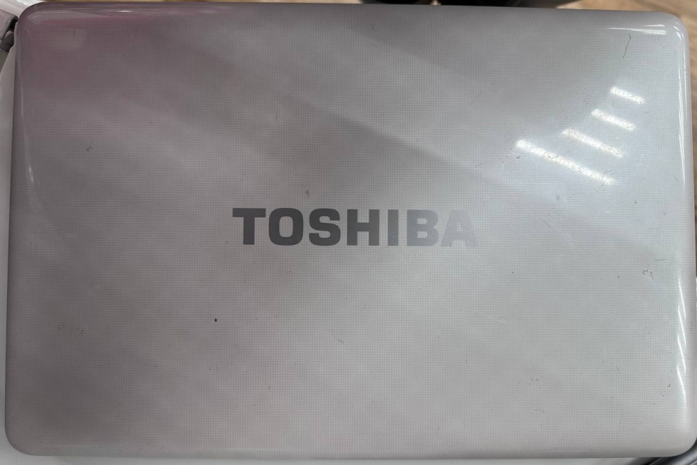Ноутбук Toshiba L735-13V