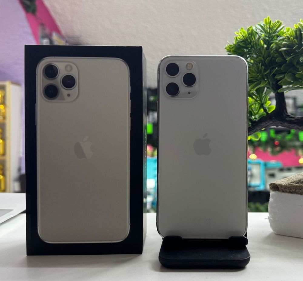 Смартфон iPhone 11 PRO 64 Gb