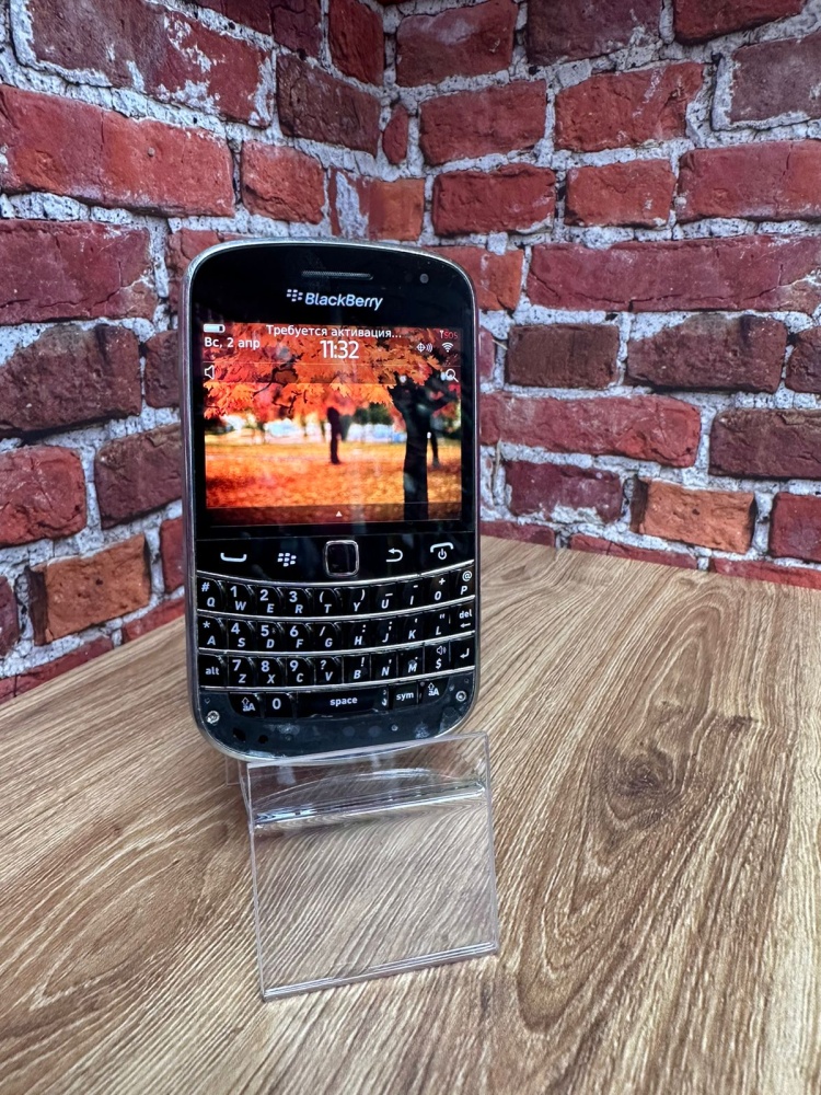 Мобильный телефон Blackberry