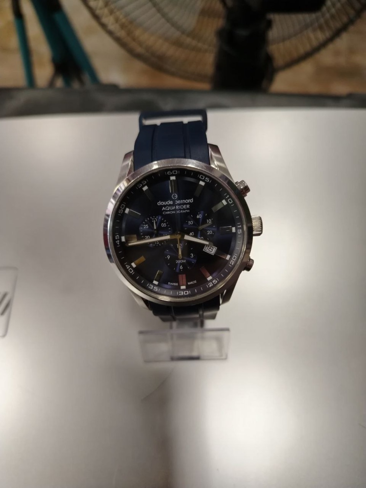 Часы claude dernhard aquarider 10222