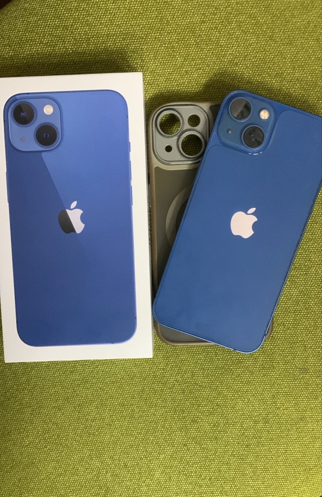 Смартфон iPhone 13 128 Gb