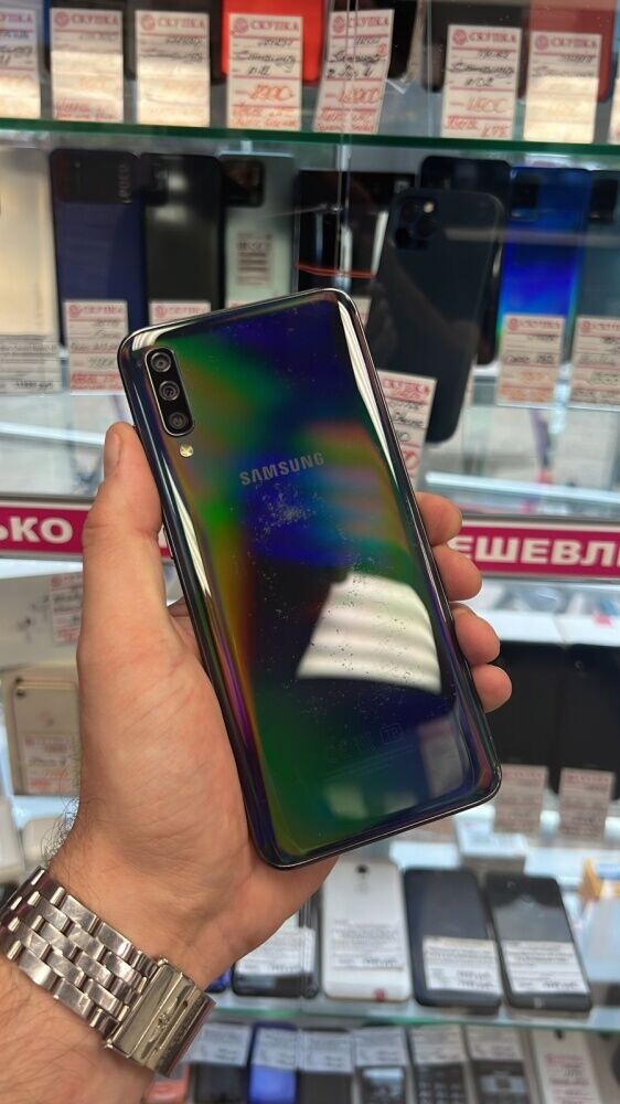 Смартфон Samsung A70 2019