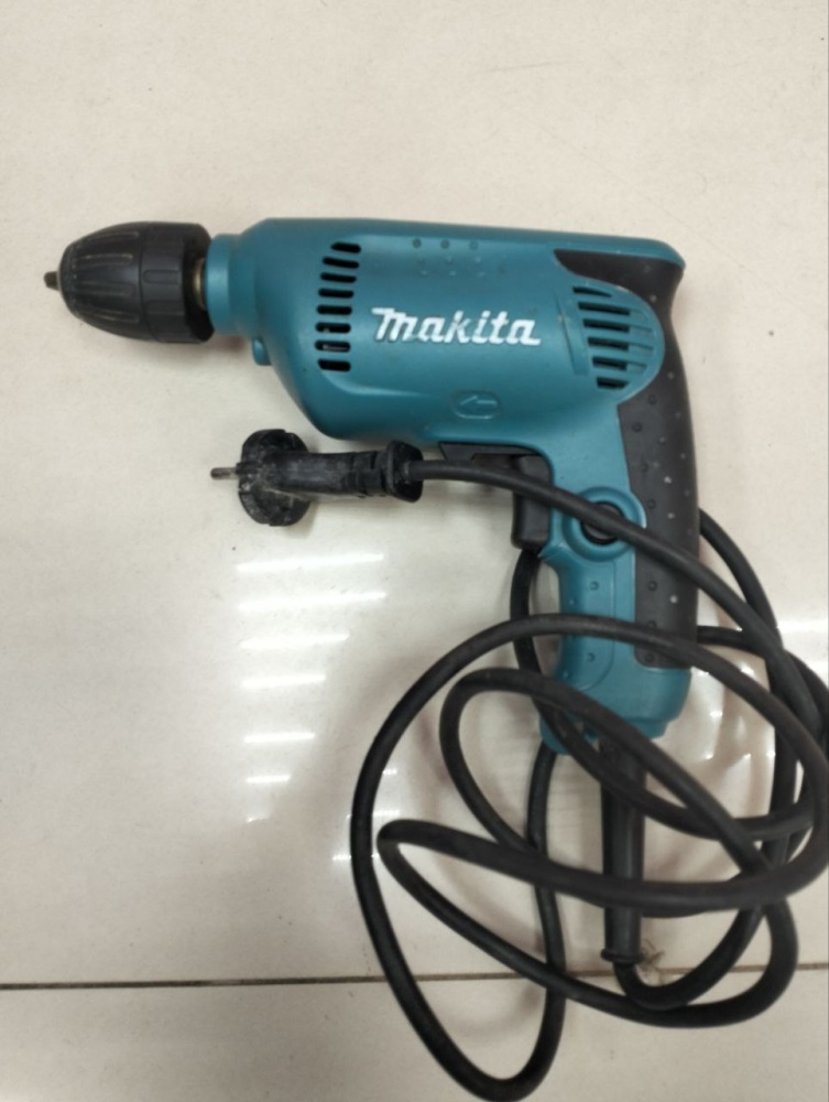 Шуруповерт электрический  Makita 6413