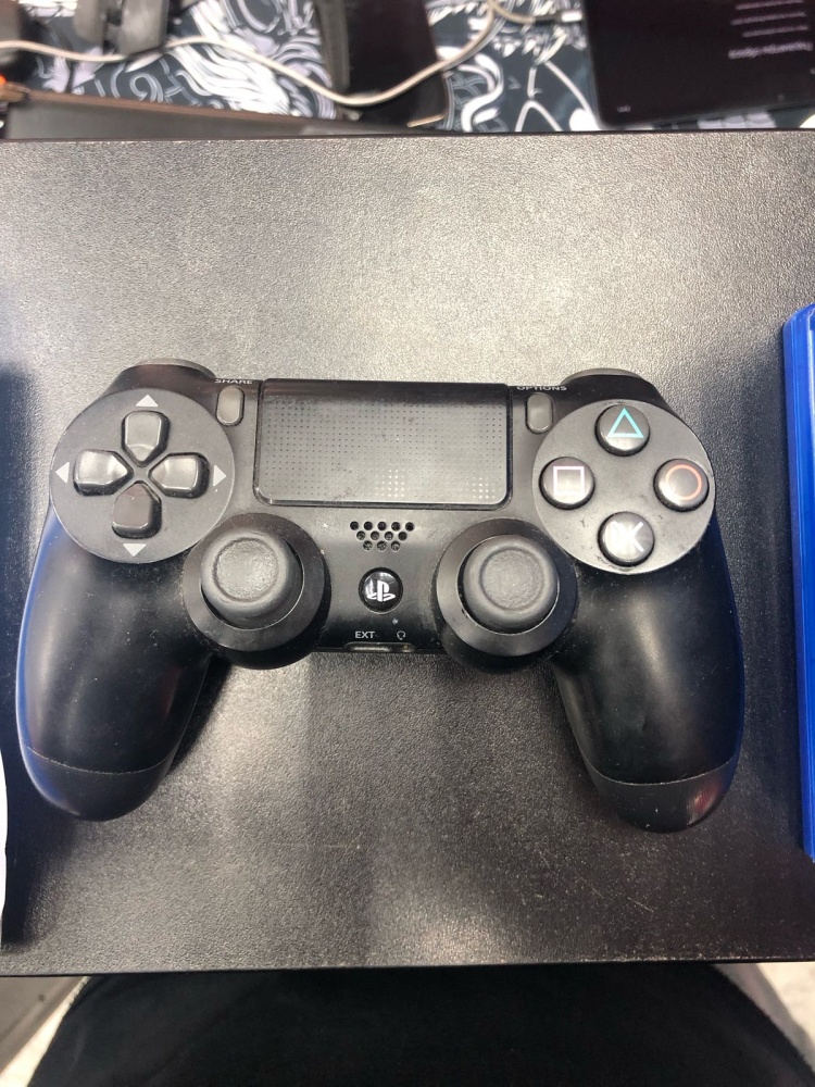 Геймпад PS4