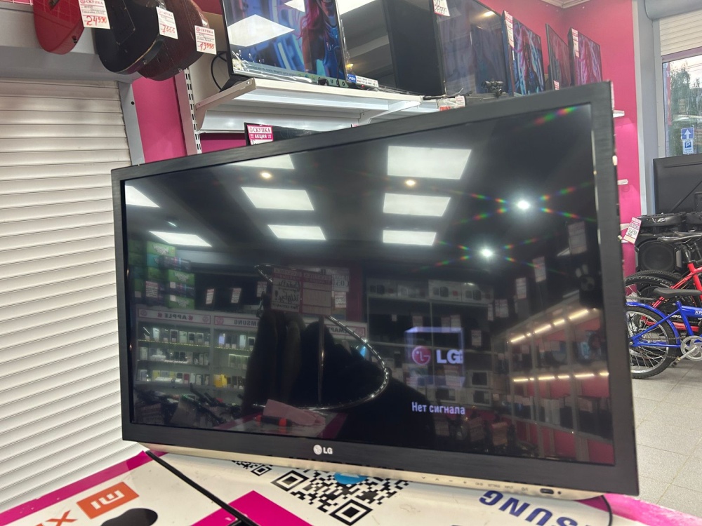 Телевизор LG 32LM580T