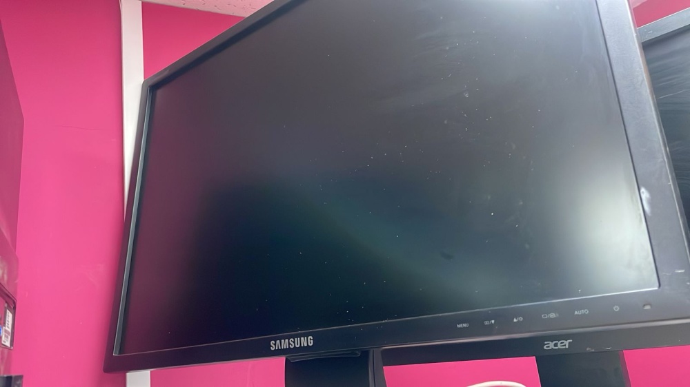 Монитор SAMSUNG
