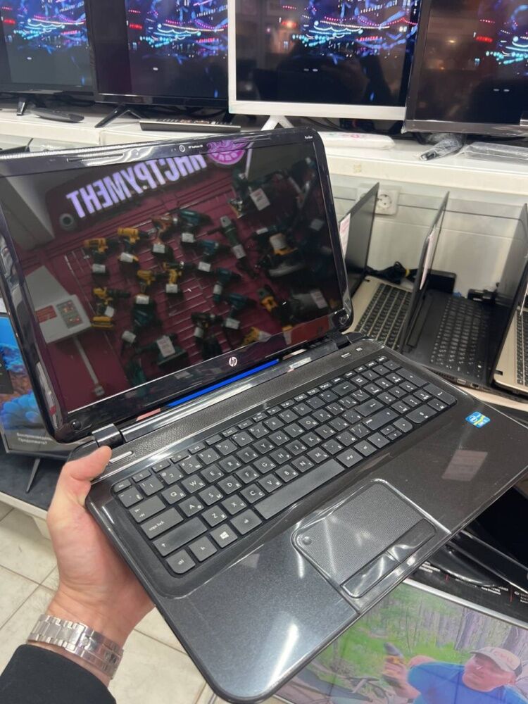 Ноутбук HP 15-b050sr