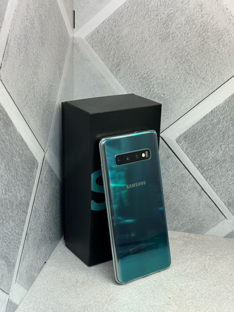 Смартфон Samsung S10 2019 8/128