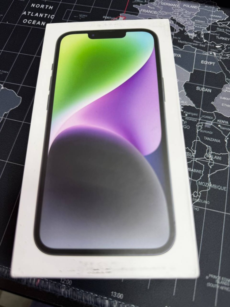 Смартфон iPhone 14 256Gb