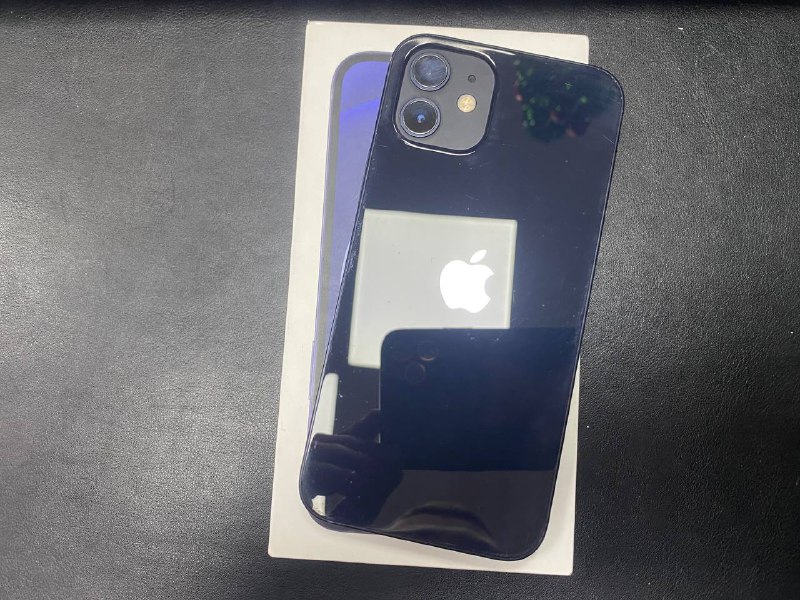 Смартфон iPhone 12 128 Gb