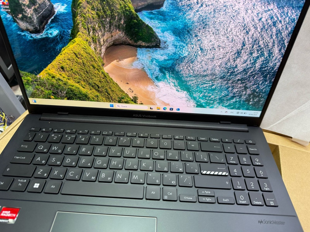 Ноутбук ASUS Vivobook OLED E1504F