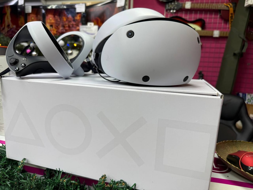 Шлем виртуальной реальности VR2 PS5