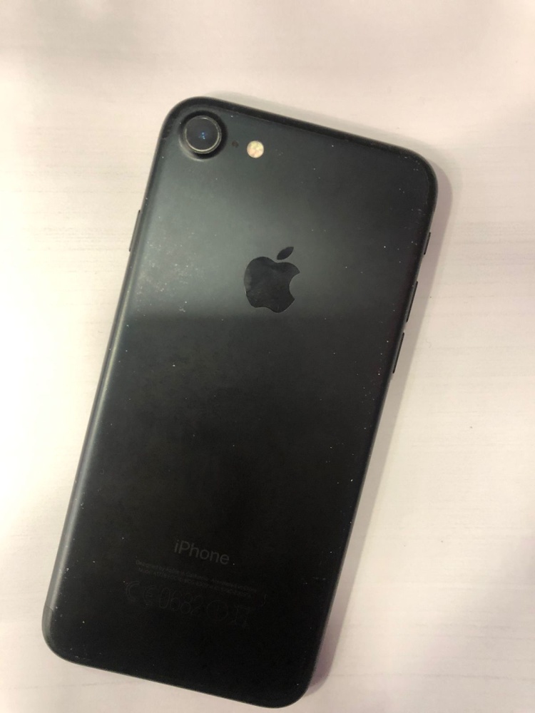 Смартфон iPhone 7 128Gb