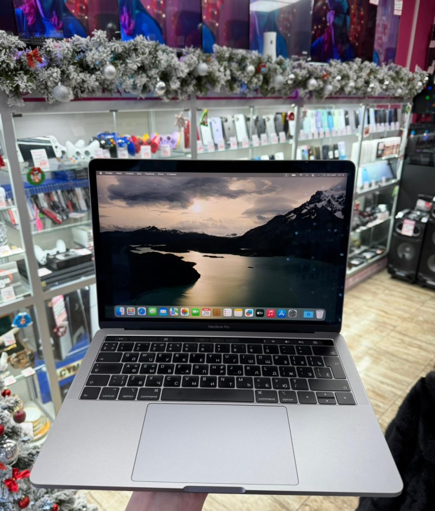 Ноутбук Macbook Pro 13 2018 touch bar i5/8/256gb(A1989)