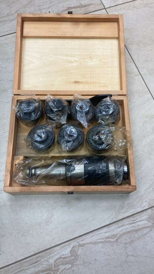 Набор головок для токарного станка