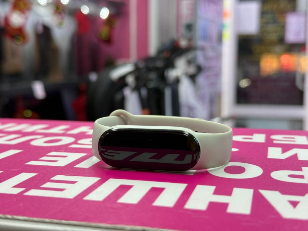 Фитнес-браслет MiBand 6