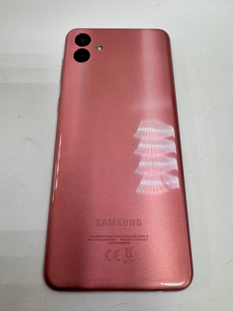 Смартфон Samsung A04