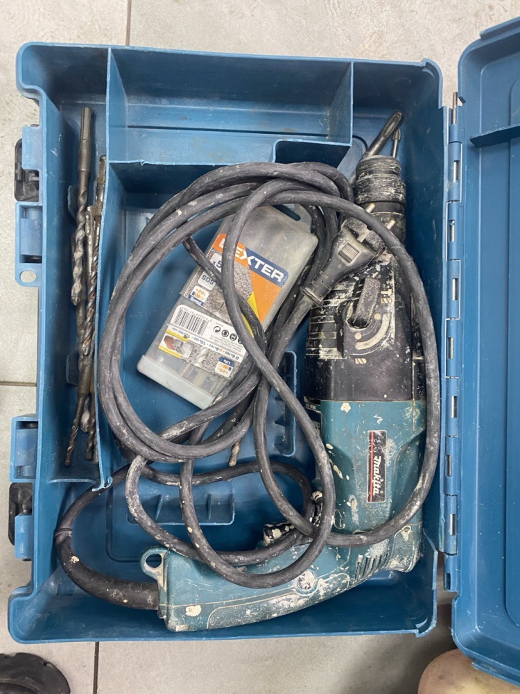 Перфоратор МАКITA HR2020