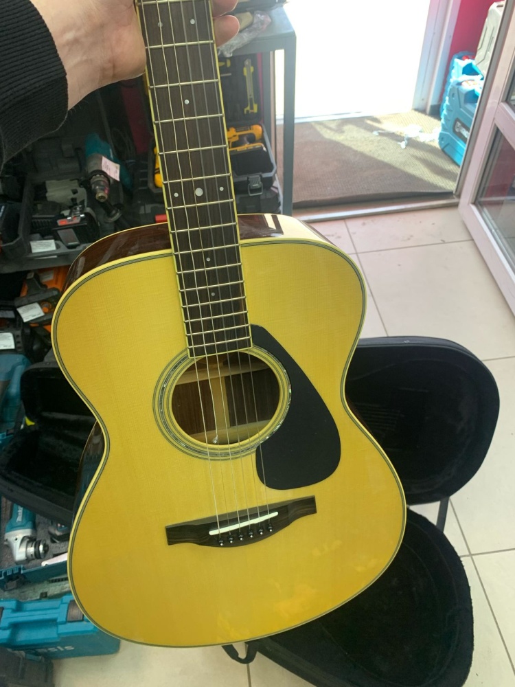 Гитара YAMAHA LS6