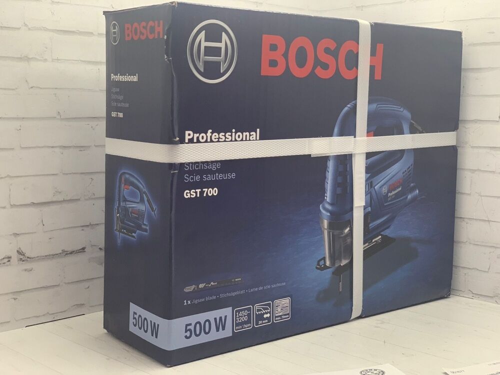 Лобзик Bosch GST 700