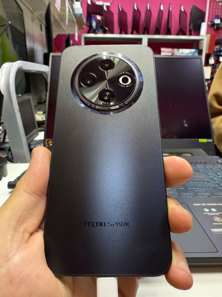 Мобильный телефон Tecno Spark 30C 4/128GB