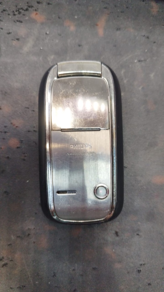 Мобильный телефон Philips