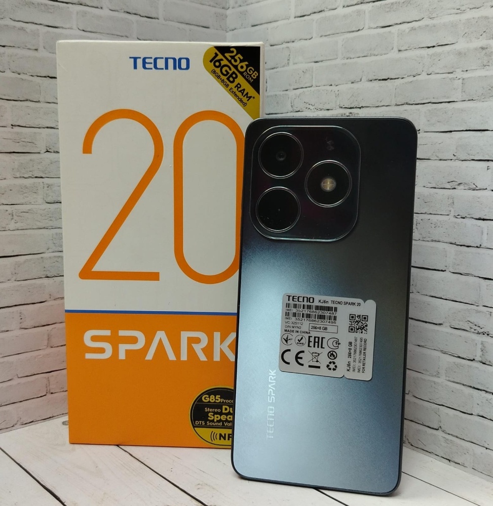 Мобильный телефон Tecno Spark 20 8/256 Гб